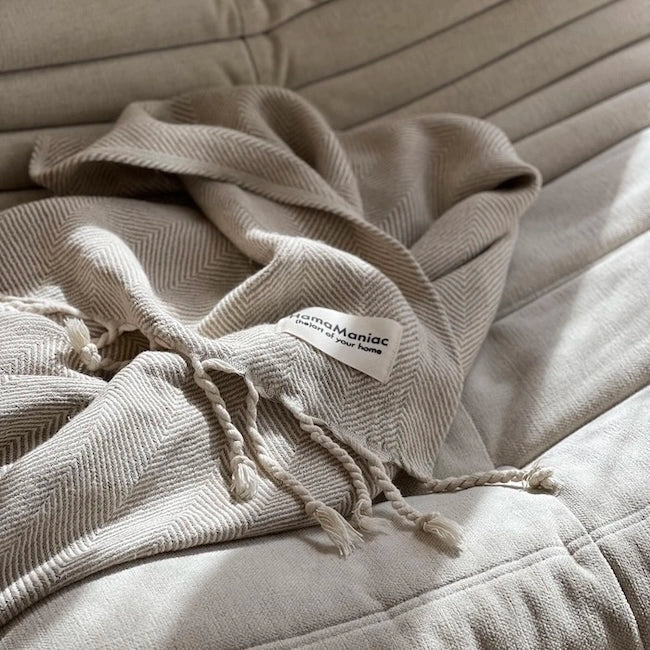 Kuscheldecke aus Wolle, Leinen & Baumwolle