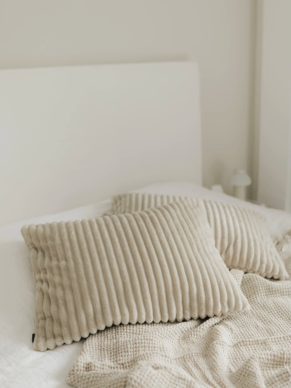 Flauschige Cord Kissen