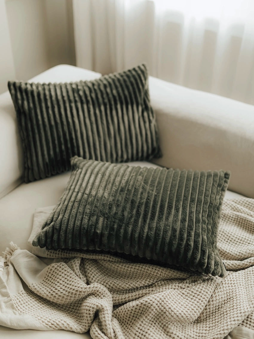 Flauschige Cord Kissen