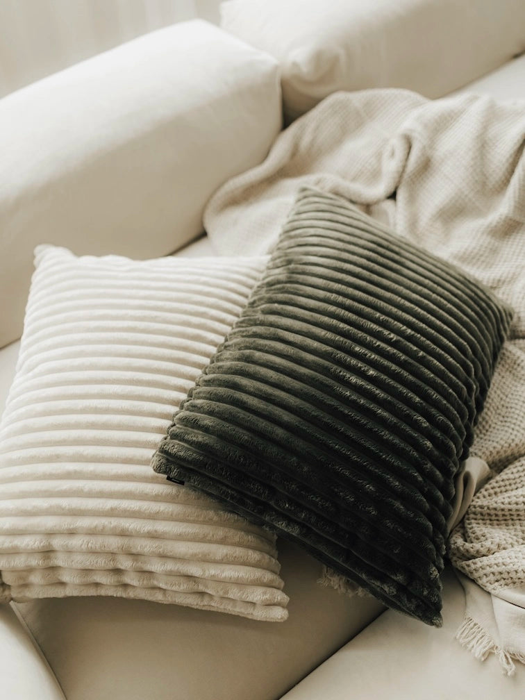 Flauschige Cord Kissen